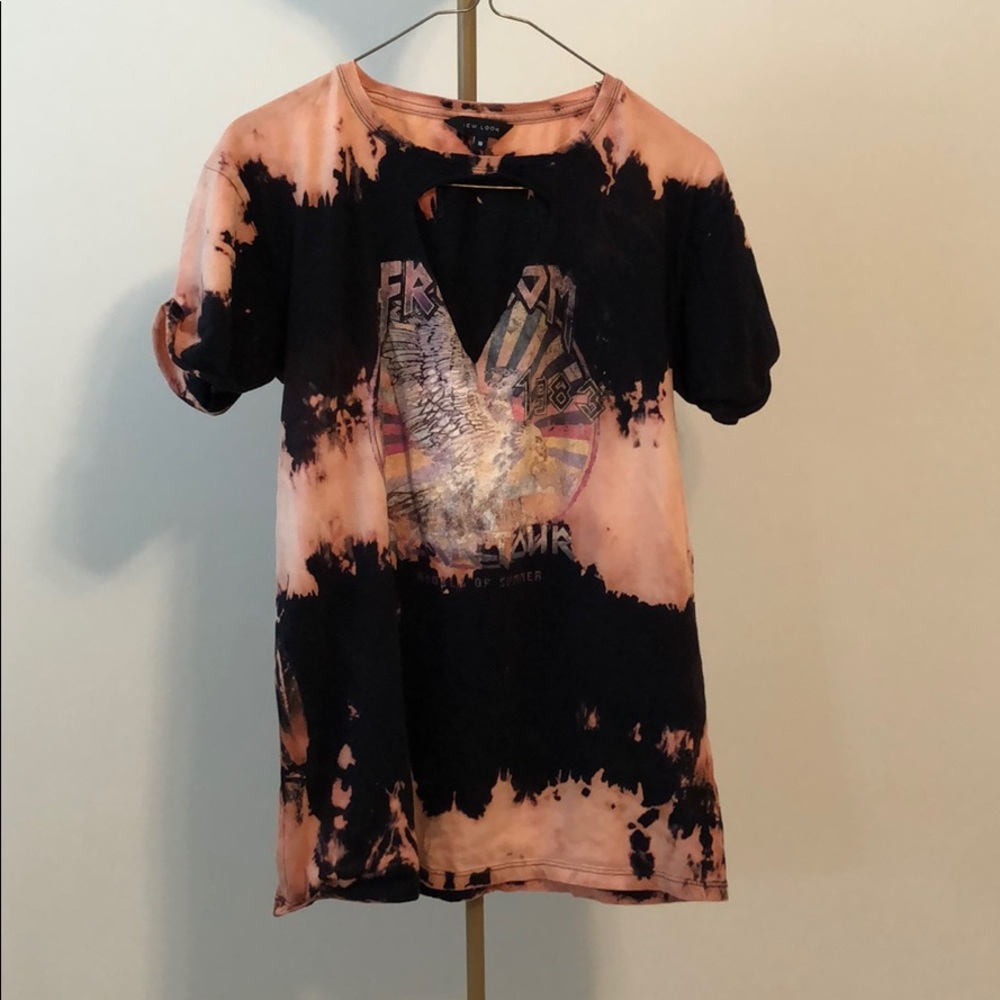 Bleach dye tshirt